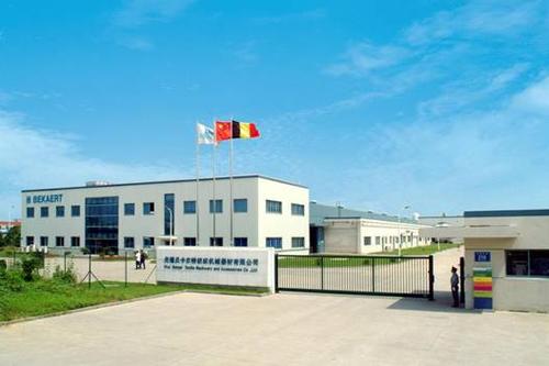 工廠、商務(wù)大樓、工業(yè)園區(qū)、私人企業(yè)、電影院、銀行、政府機(jī)關(guān)、學(xué)校、酒店娛樂場(chǎng)所等工業(yè)管道疏通、沉淀池清理、化糞池清理、隔油池清理、污泥凈化處理、污水池處理、沉淀池清理、化糞池清理